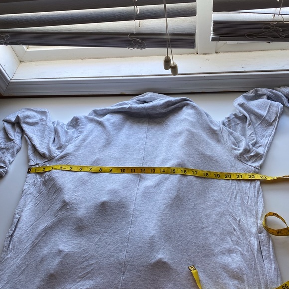 Athleta Pranayama Restore Wrap Woman LP Large Petite Grey Open Cardigan Pockets - Picture 12 of 16